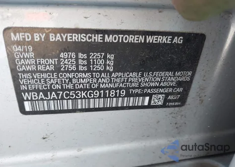 2019 BMW 530I xDrive z USA, uszkodzony, nr VIN WBAJA7C53KG911819